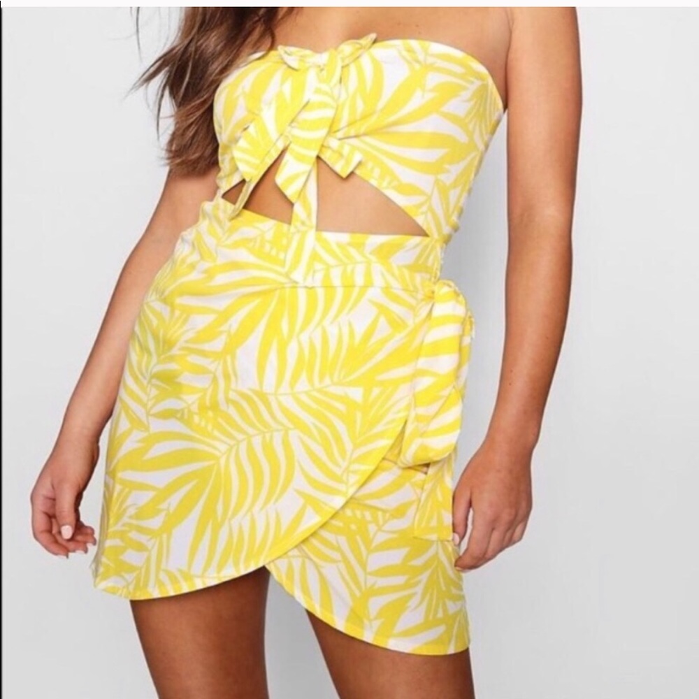 Yellow wrap dress✨